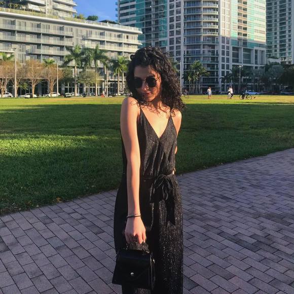 Meet your Posher, Tania - Picture 1 of 1